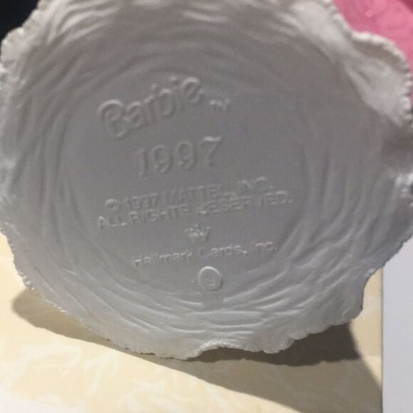 Vintage 1997 Spring Collection Hallmark Barbie Ornament - Picture 9 of 10